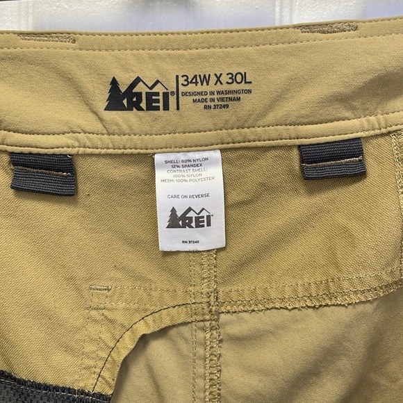 Hiking Pants 34 W x 30 L - Picture 6 of 10